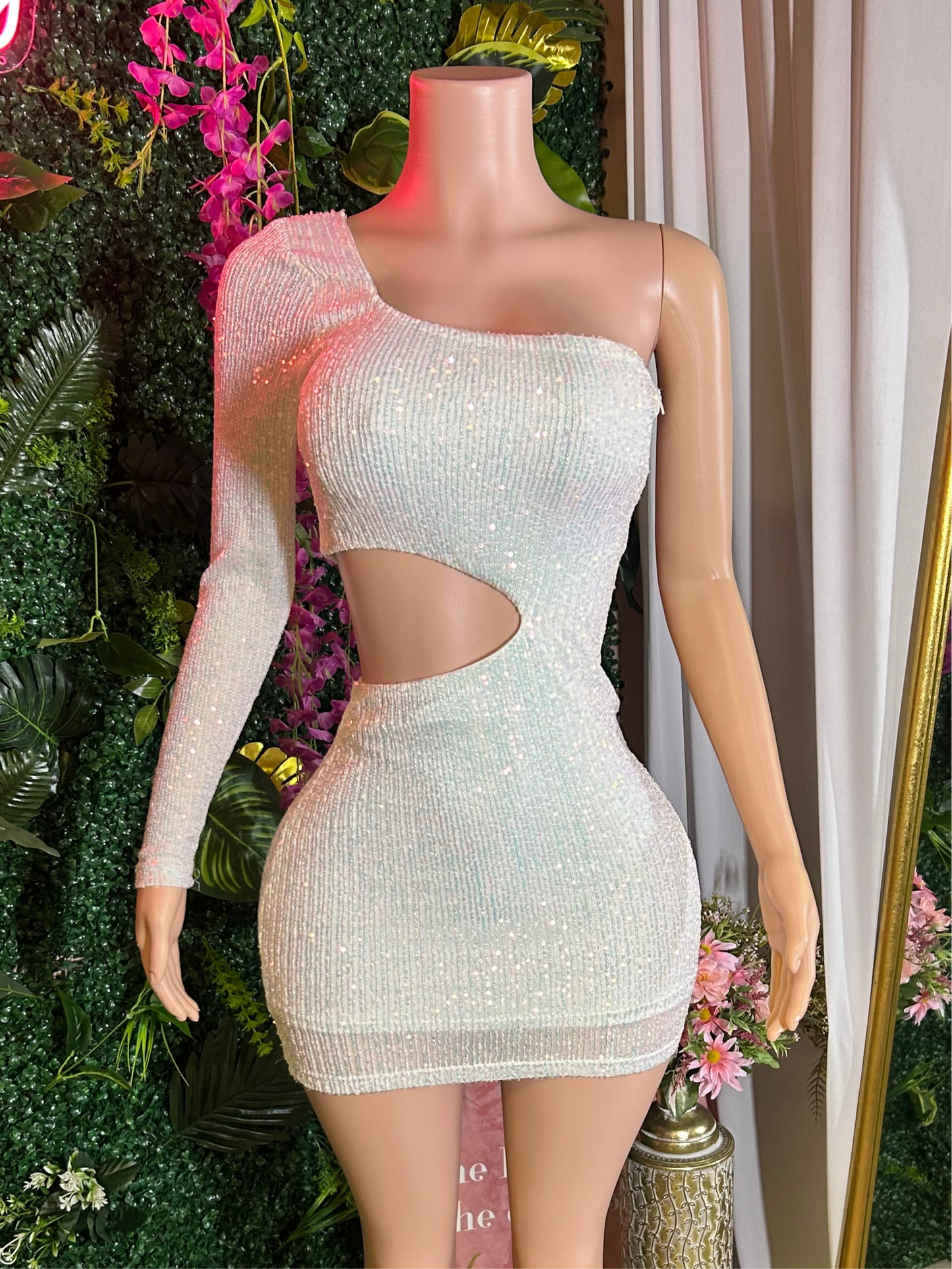 Ms. Luxe Cut-Out Sequence Mini dress