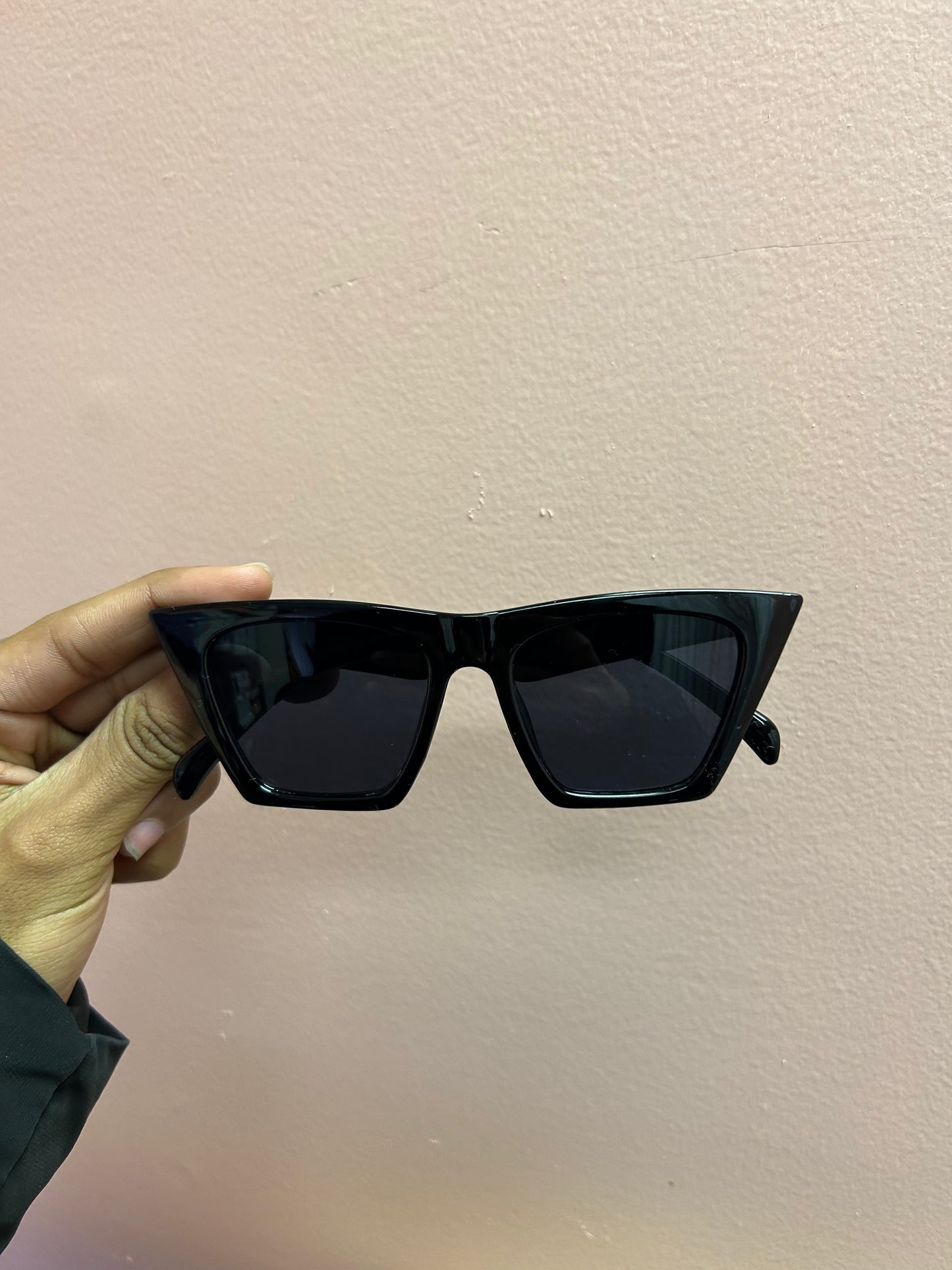 Who That Glasses