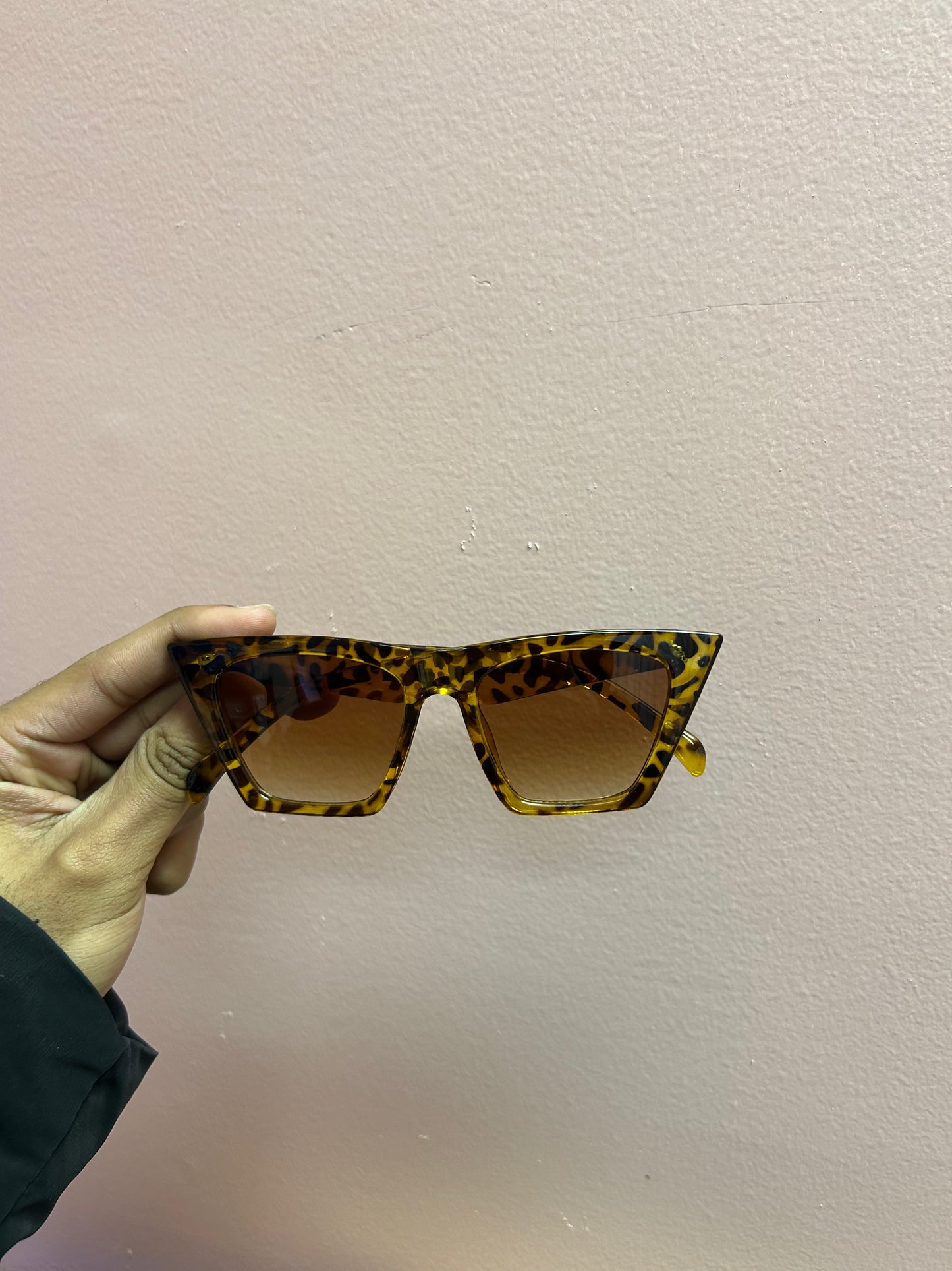 Who That Glasses