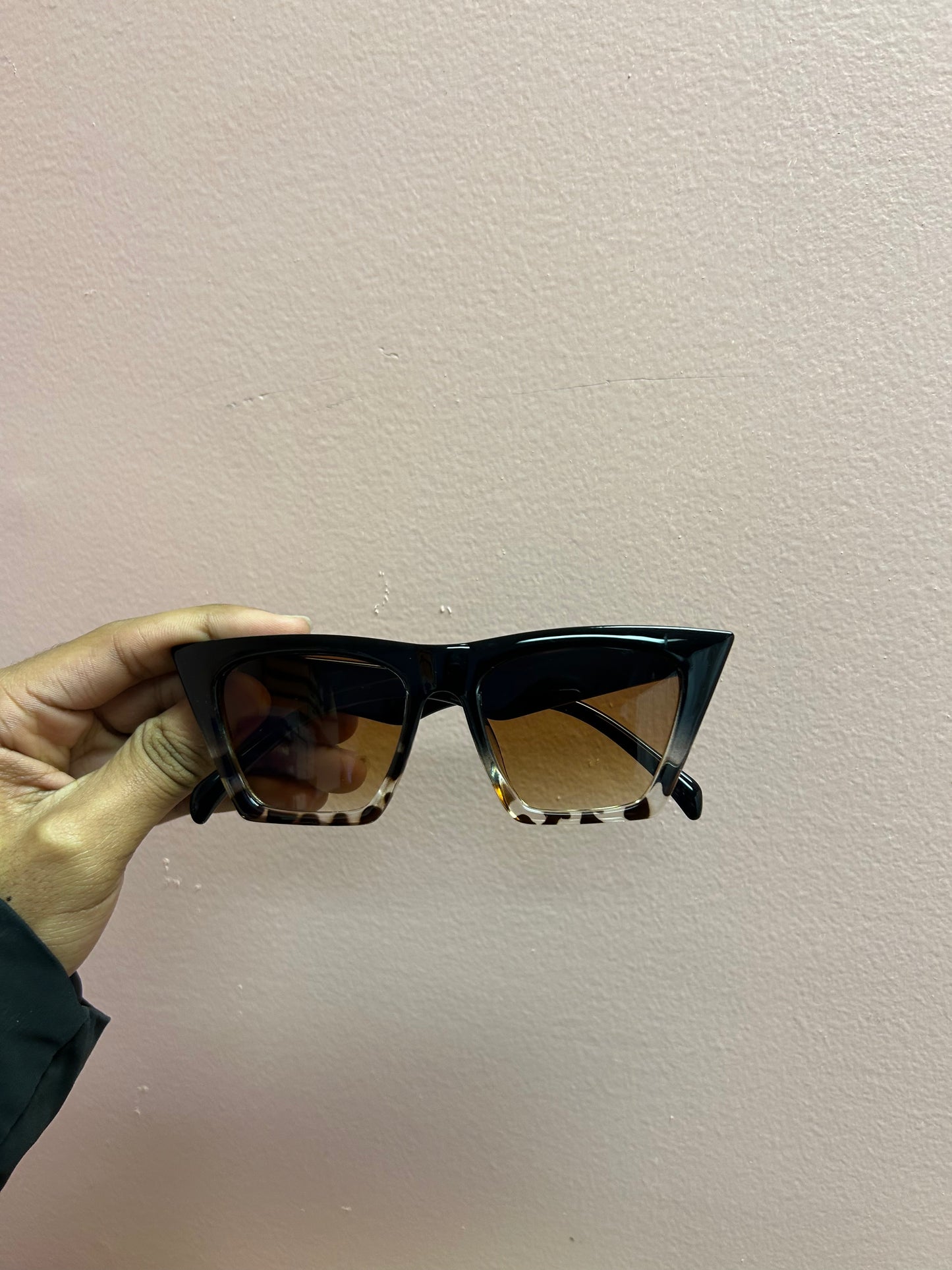 Who That Glasses