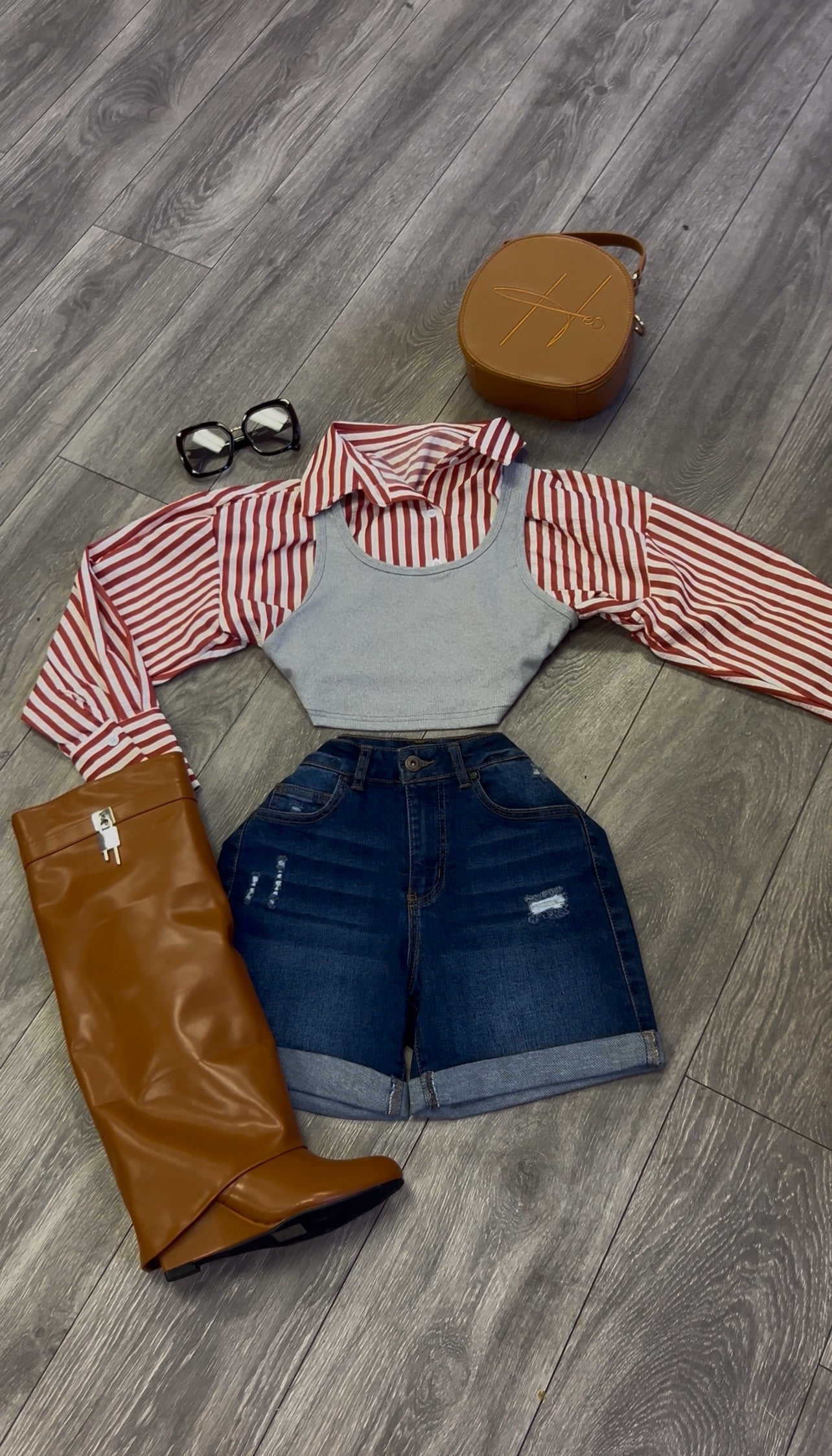 Feel a way Folded Cuff Denim Shorts