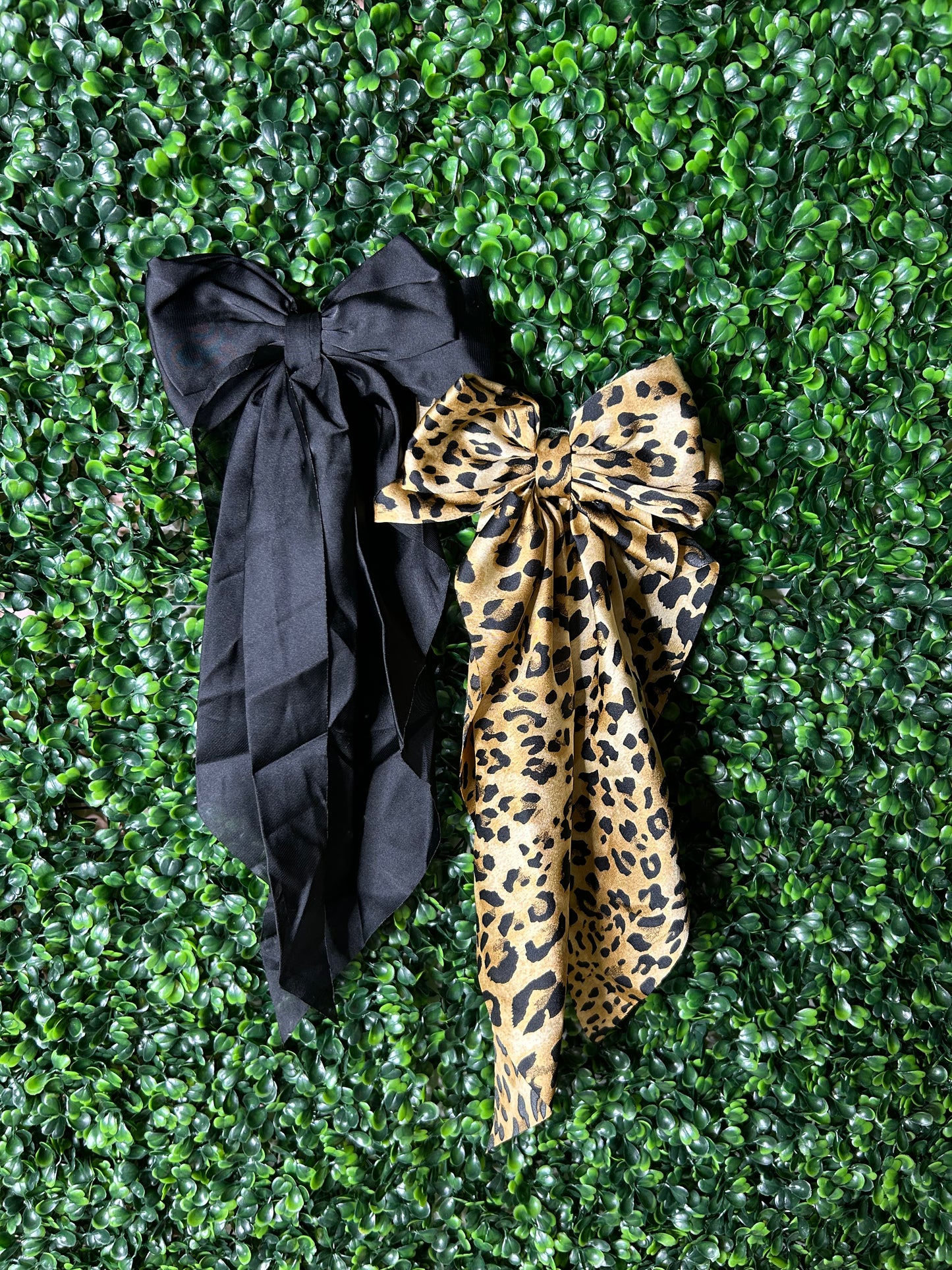 Barb Hair Bows