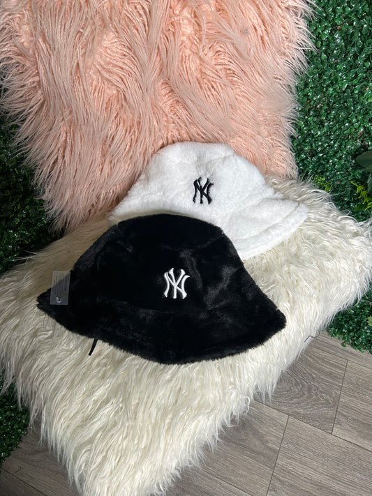 On Chill NY Embroidery Fur Bucket Hat