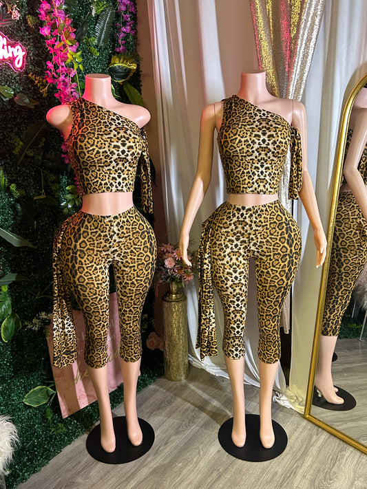 Mary Mary 2pc Capri Set