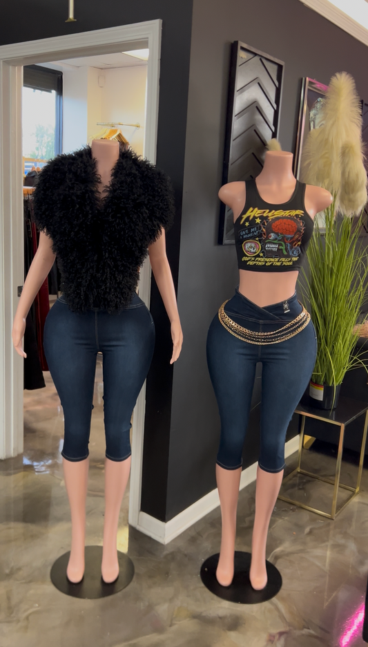 Running Back To You Denim Capri Pants