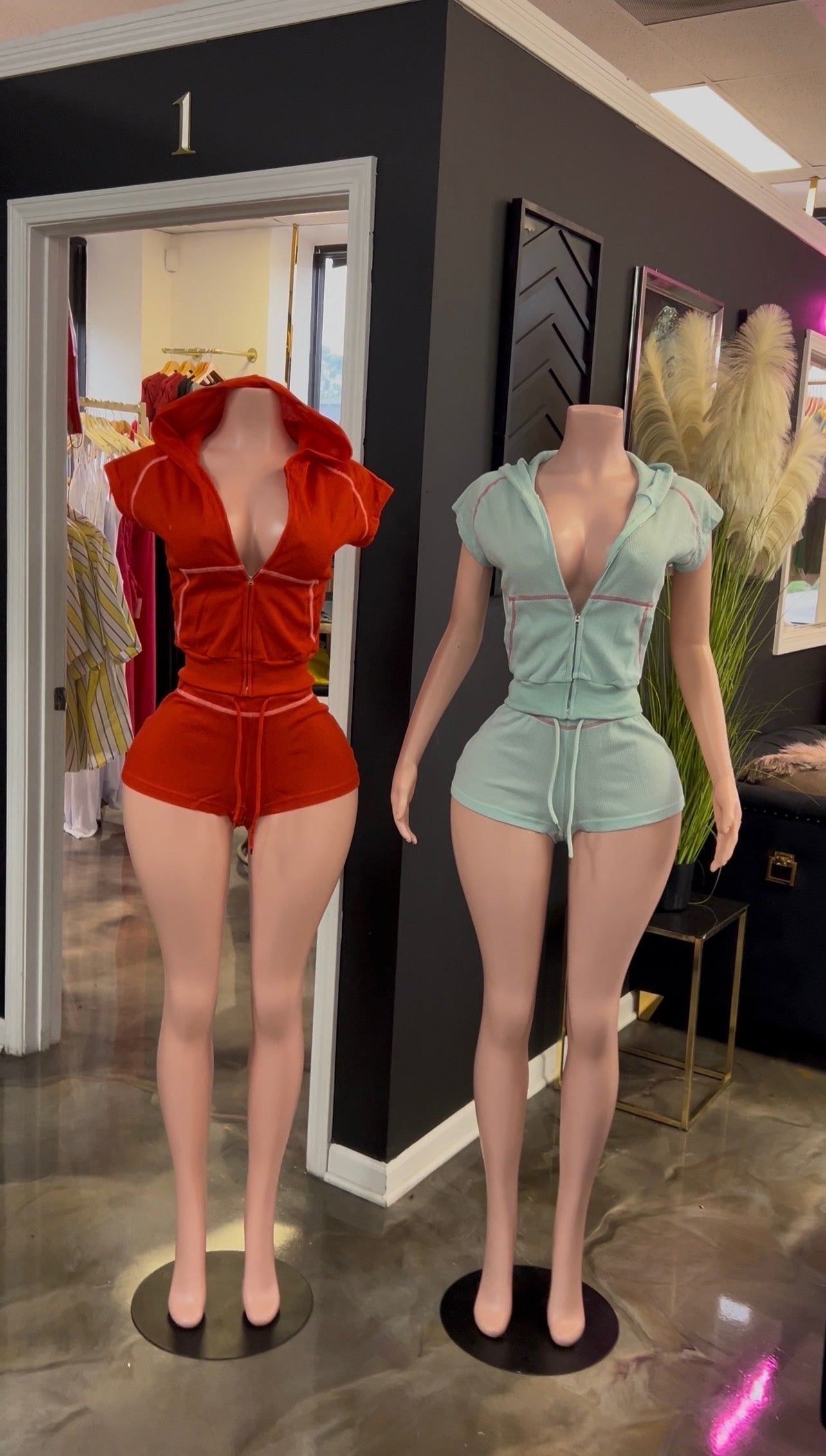 Who Badder 2PC Set