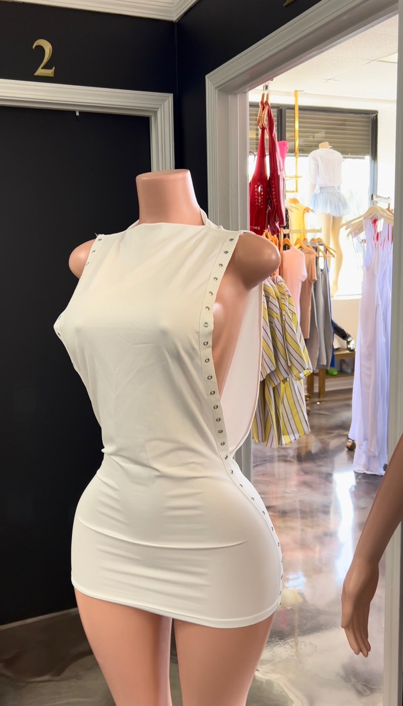 Outside Tweaking Sleeveless Mini Dress