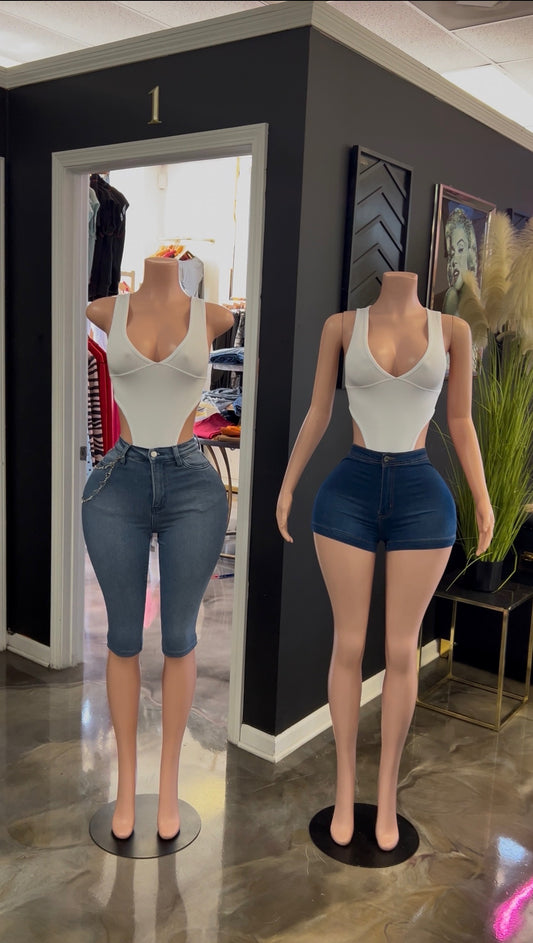 Kay Ribbed V-Neck Bodysuit