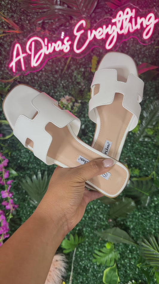 Bella Flat Slides